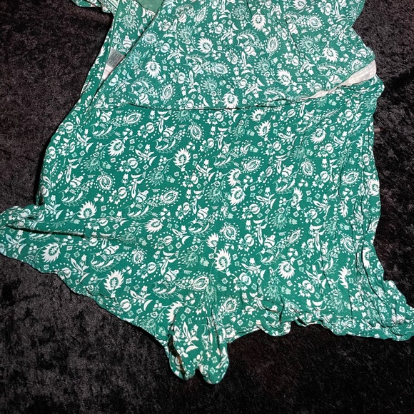 LOFT romper shorts - Picture 5 of 8